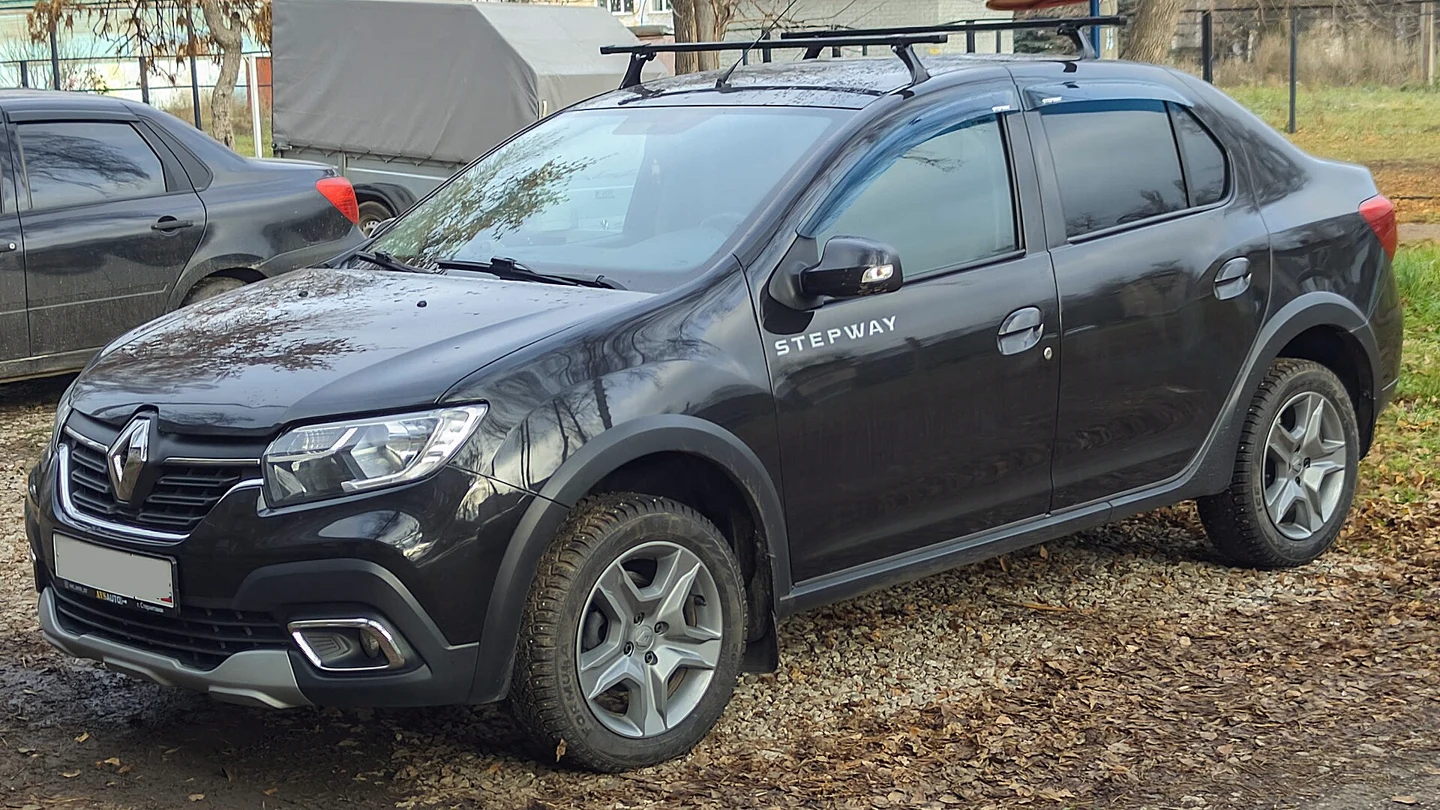 Renault Logan Stepway второго поколения 2018 года