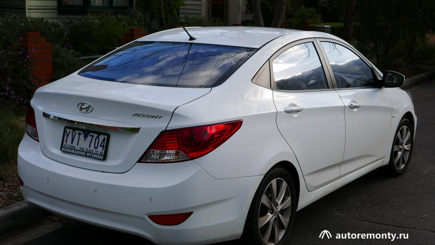 Hyundai Accent RB, близкий аналог Hyundai Solaris первого поколения — какую машину купить до 500000 рублей
